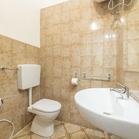 Appealing In Baia Verde Near The Beach Apartment *
